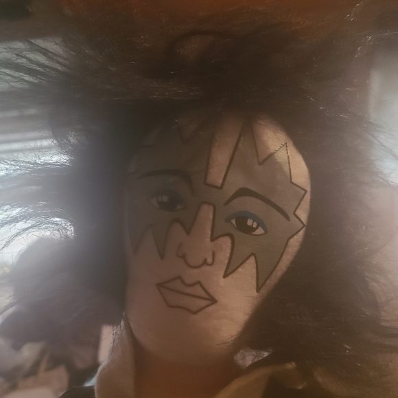 KISS Doll - Picture 7 of 16